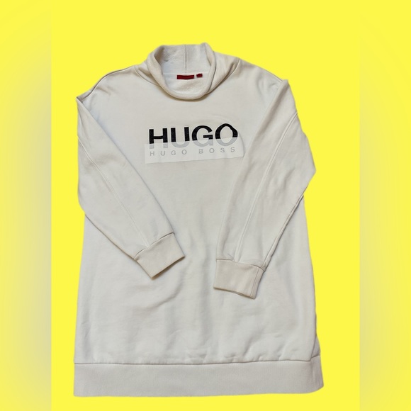 Hugo Boss sweater. Size medium. - Picture 2 of 2